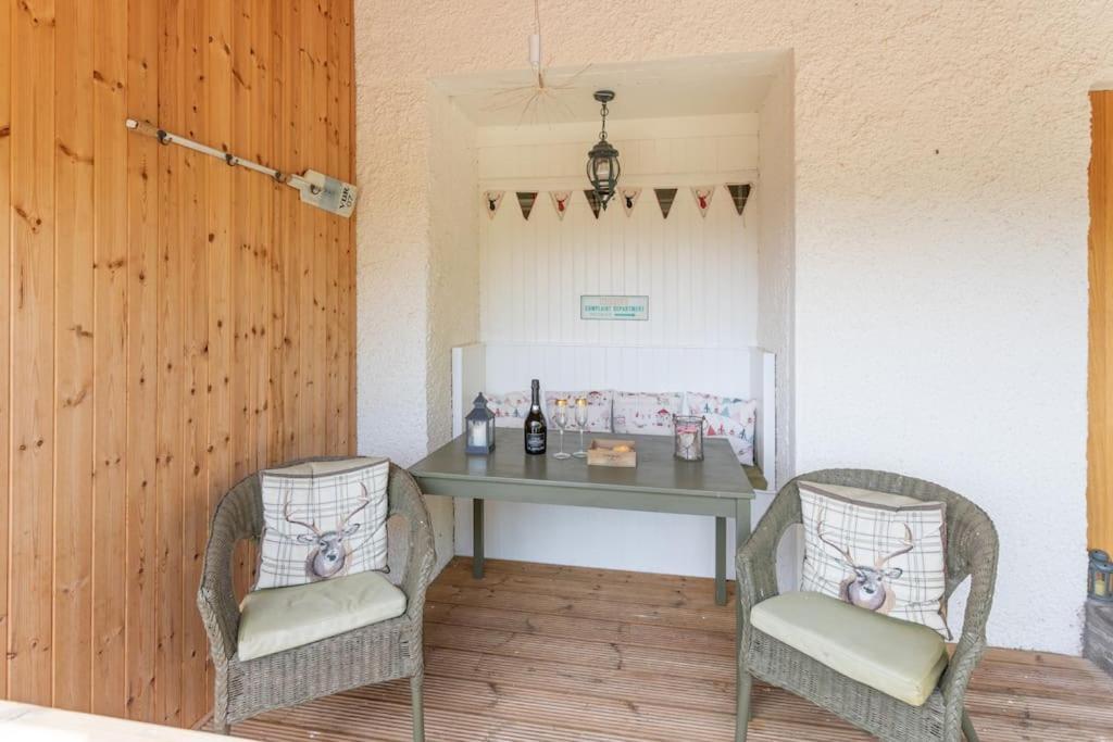 The Mews - A Cottage With A Spectacular Lake View Port Of Menteith Buitenkant foto